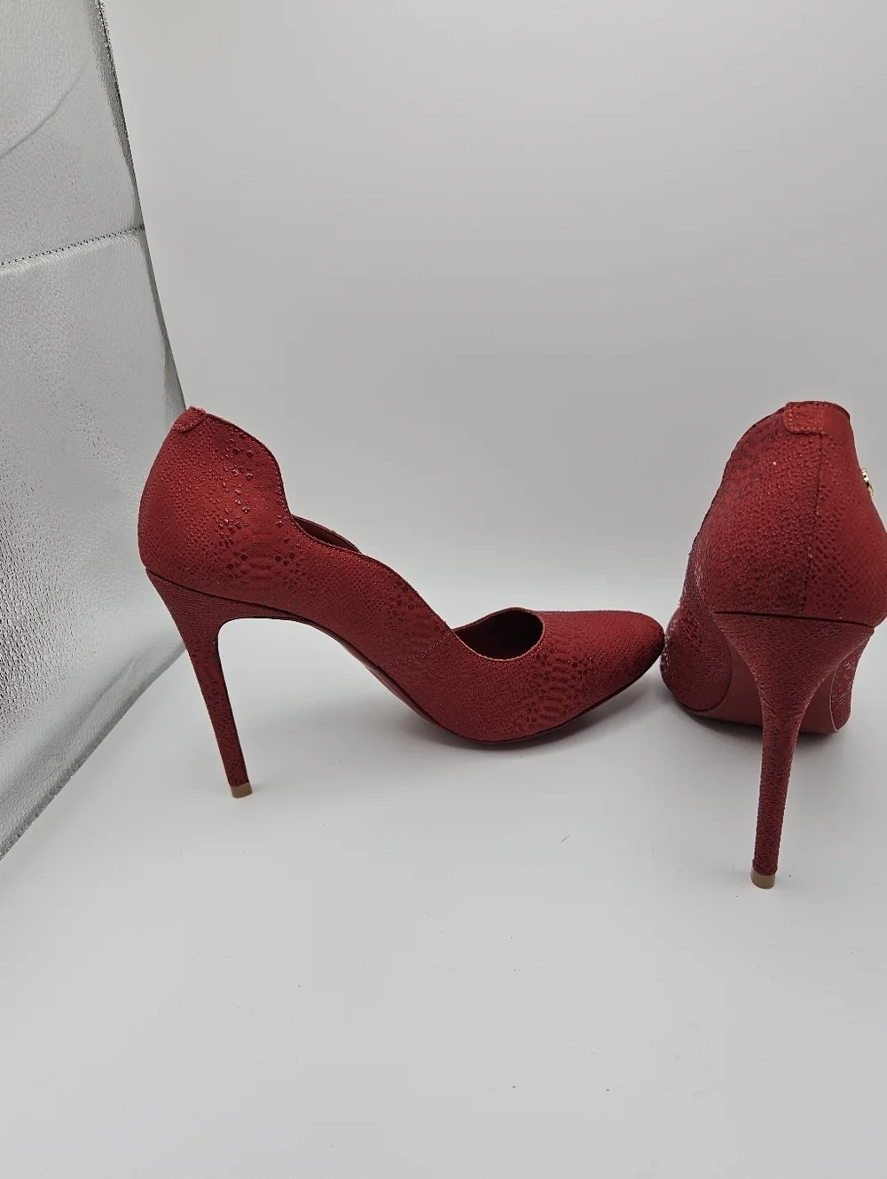 Carmen Steffens red textured stiletto heels with snake print BR 39 EU 41